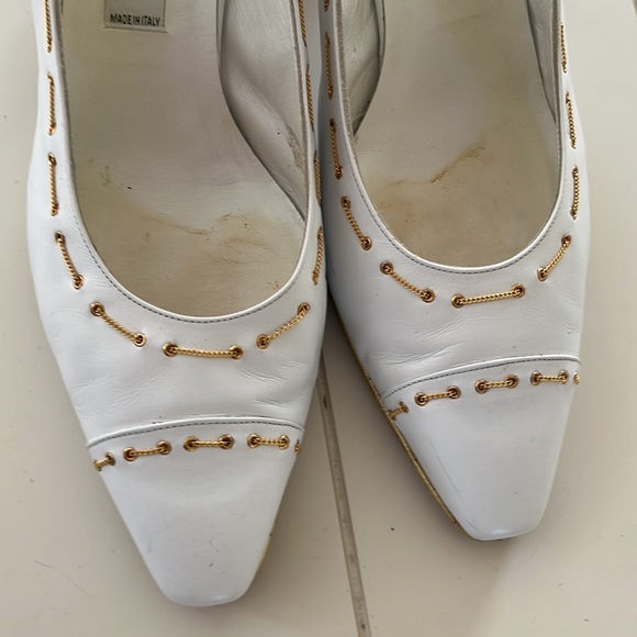 Vintage Nando Muzi White Leather Sling Backs, Gold trim, fits US 8.5, - Picture 4 of 7